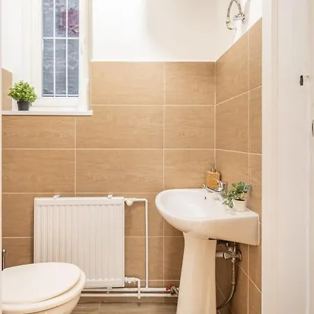 Full Comfort, 4 Bedrooms In The Heart Of The Apartment *