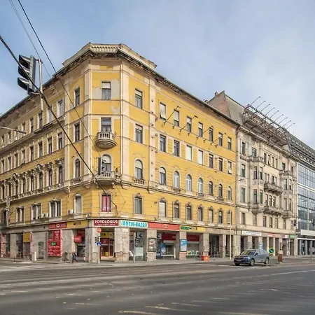 Full Comfort, 4 Bedrooms In The Heart Of The Apartment *