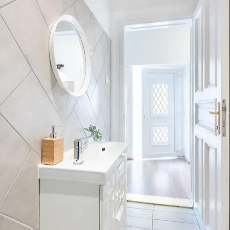 Διαμέρισμα Full Comfort, 4 Bedrooms In The Heart Of The *