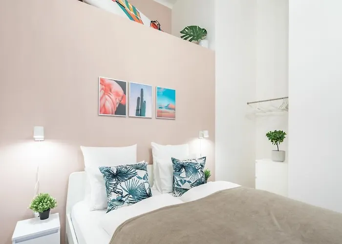 Full Comfort, 4 Bedrooms In The Heart Of The *